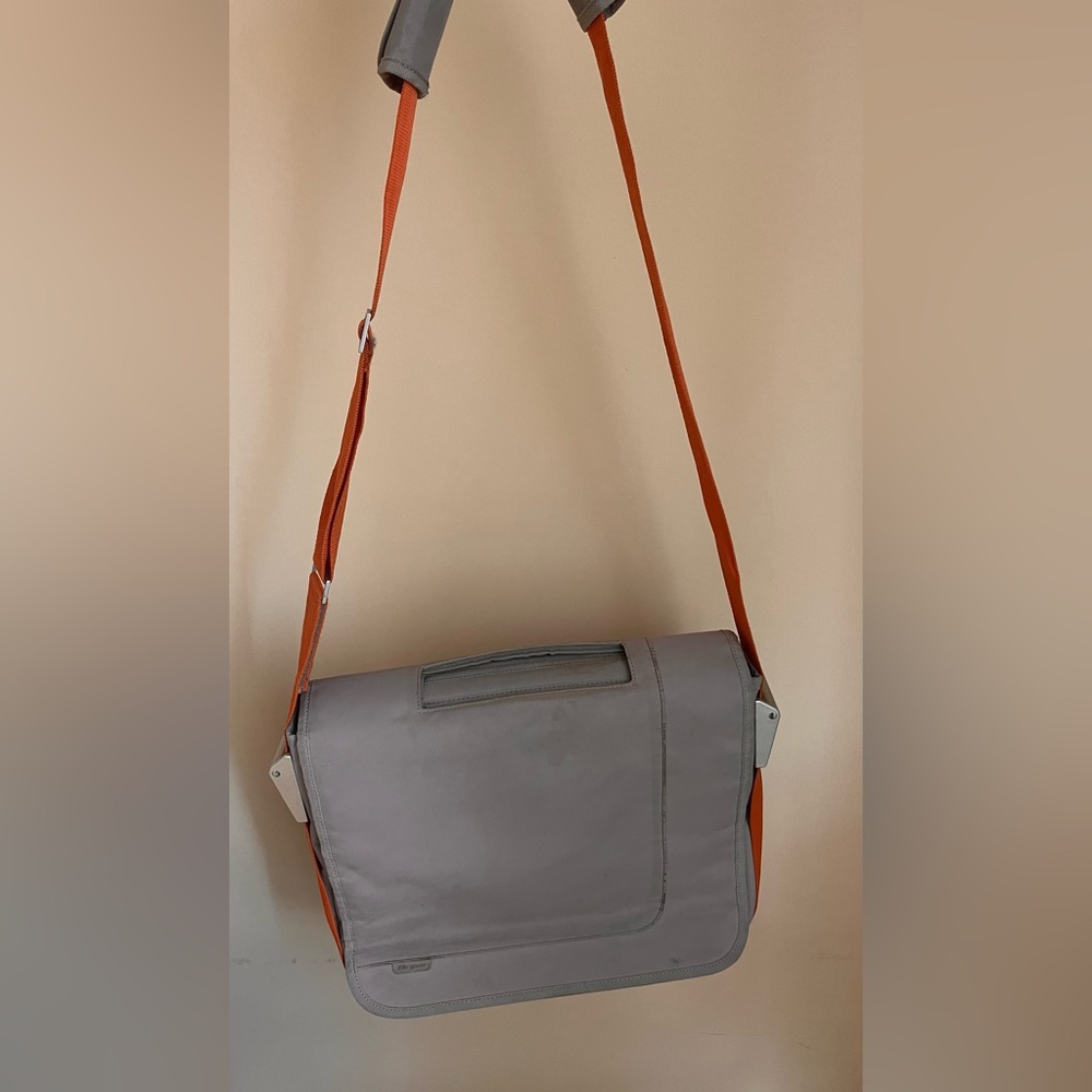 Laptop bag